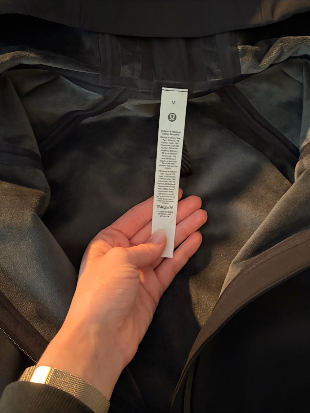 lululemon athletica cross chill jacket - Picture 5 of 7